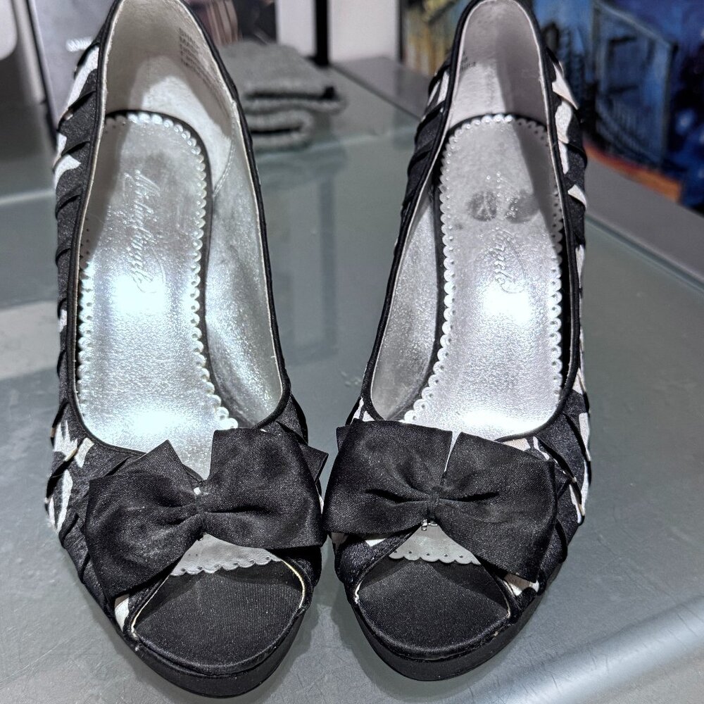 👠✨ Michaelangelo “Shadow” Black & White Heels – Timeless Evening Glamour ✨👠